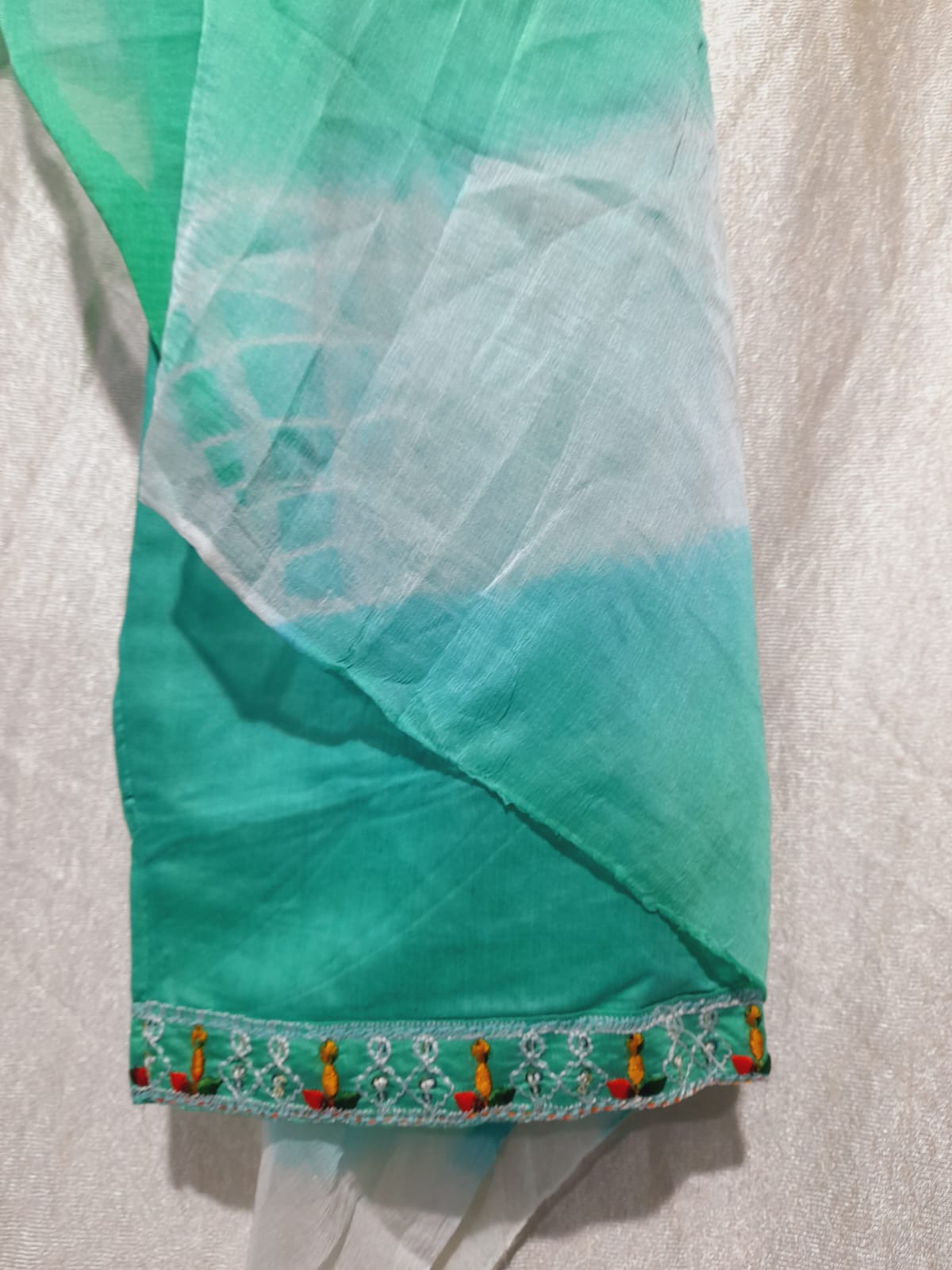 Unite Enigma Stylish Ethnic Wear – Green Kurta with Matching Dupatta