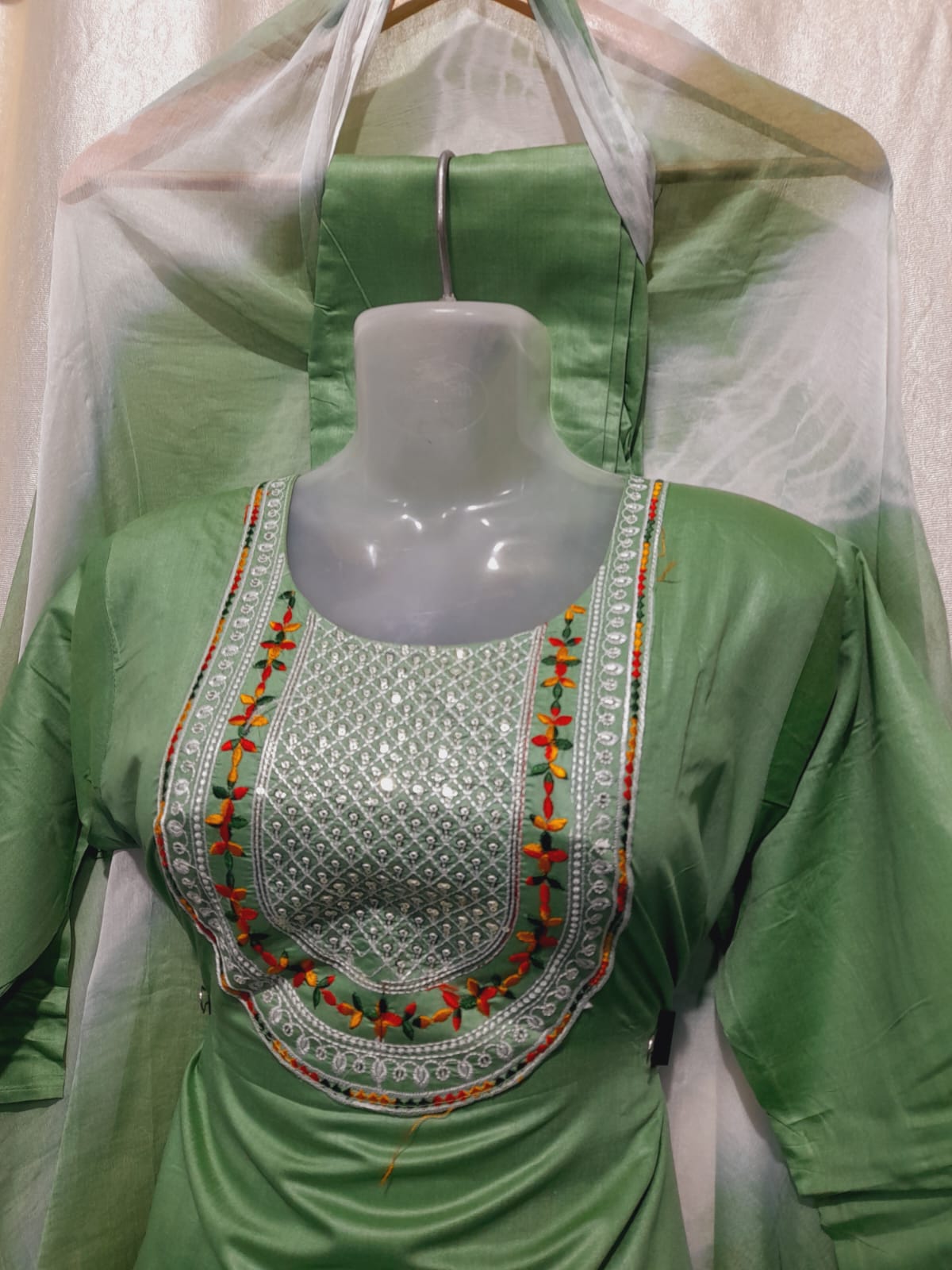 Enigma Stylish Ethnic Wear – Green Kurta with Matching Dupatta